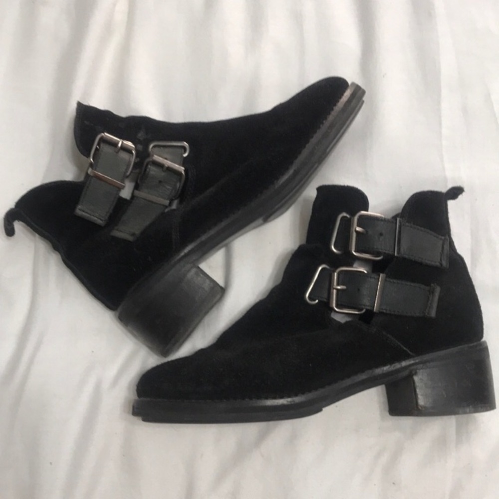 Topshop Booties 💃